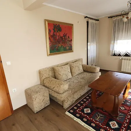 호텔 Family Arbanashka Sreshta 3*